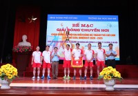 Bế mạc Giải bóng chuyền hơi chào mừng Đại hội đại biểu Đảng bộ thành phố Chí Linh lần thứ XXIII
