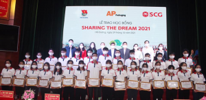 Tỉnh Đoàn Hải Dương trao học bổng Sharing the Dream cho hơn 50 học sinh, sinh viên