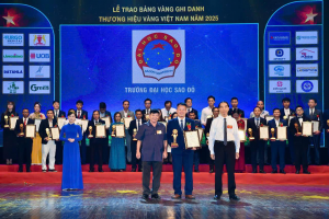 NGƯT.TS Nguyễn Thị Kim Nguyên – Hiệu trưởng Nhà trường...
