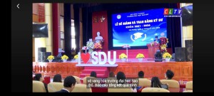 TRƯỜNG ĐẠI HỌC SAO ĐỎ TỔ CHỨC LỄ BẾ GIẢNG VÀ TRAO BẰNG...